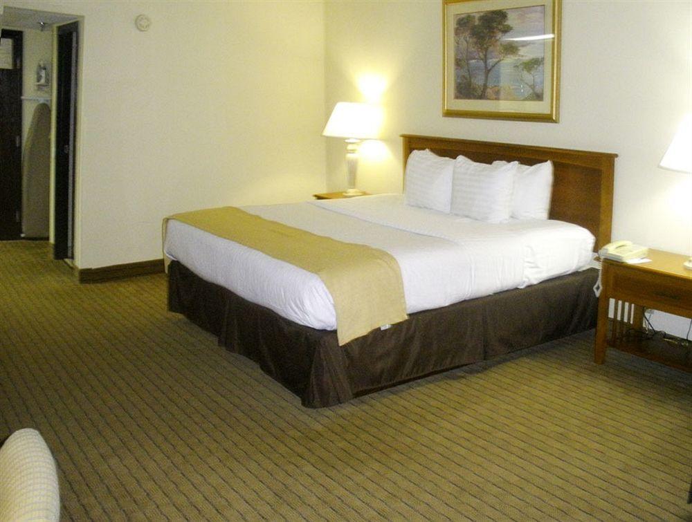Clarion Hotel Jackson Northwest Phòng bức ảnh
